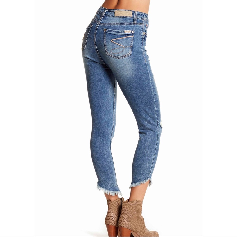 High Rise Ankle Sunny Jeans by Seven7, Size 16 - Picture 2 of 3